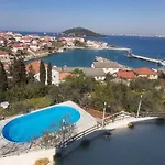 Appartement In With Sea View, Balcony, Air Conditioning, Wi-fi Kali