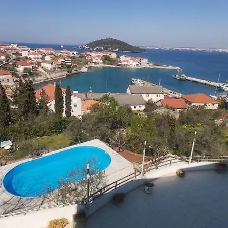 Apartment In With Sea View, Balcony, Air Conditioning, Wi-fi Kali
