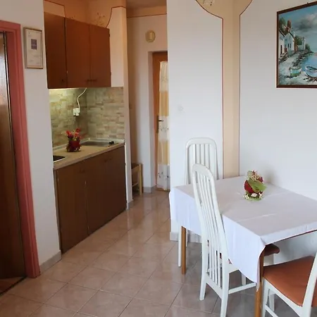 In With Sea View, Balcony, Air Conditioning, Wi-fi * Kali