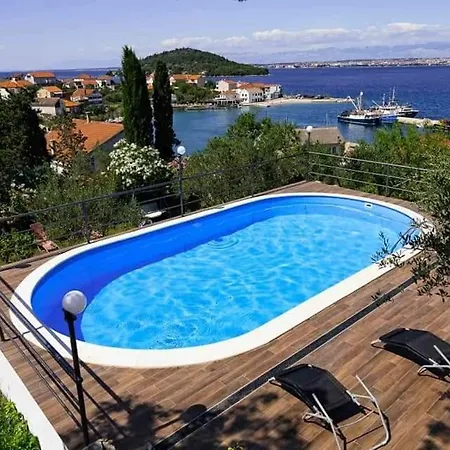 In With Sea View, Balcony, Air Conditioning, Wi-fi *