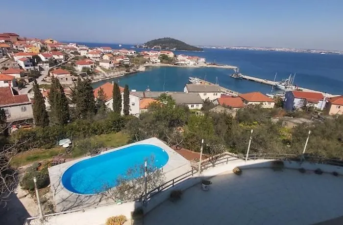 Apartman In With Sea View, Balcony, Air Conditioning, Wi-fi Kali